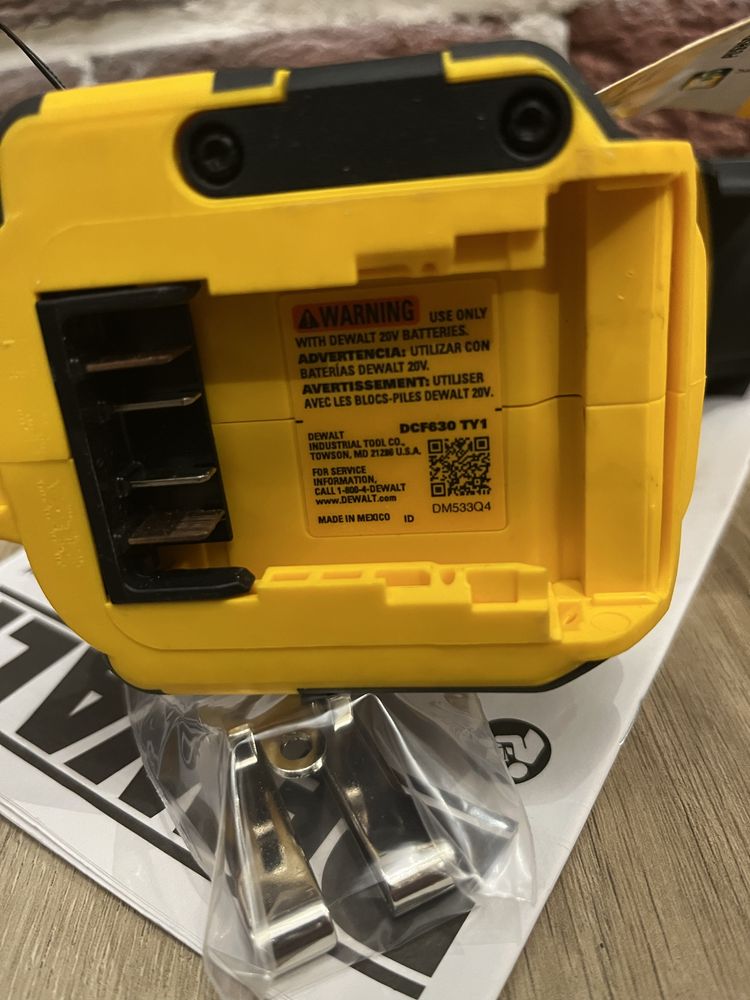 DEWALT DCF630B бесщеточный шуруповерт для гипсокартона