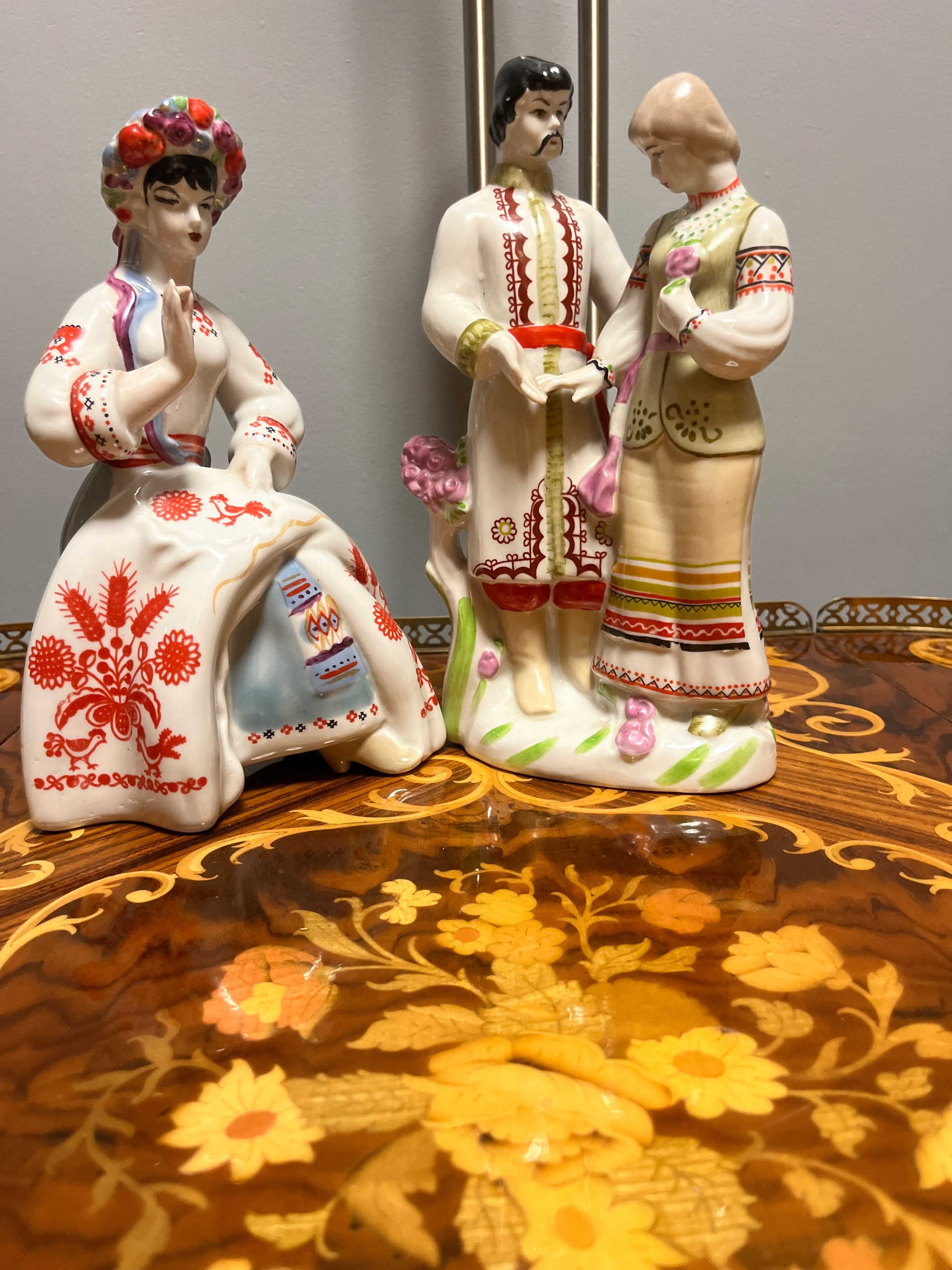 Dwie porcelanowe figurki Ukraina