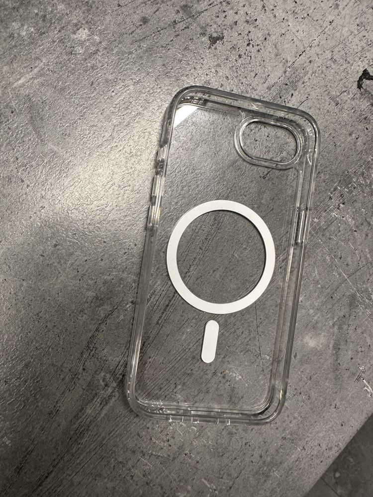 Etui oryginalne do Iphone’a 16e