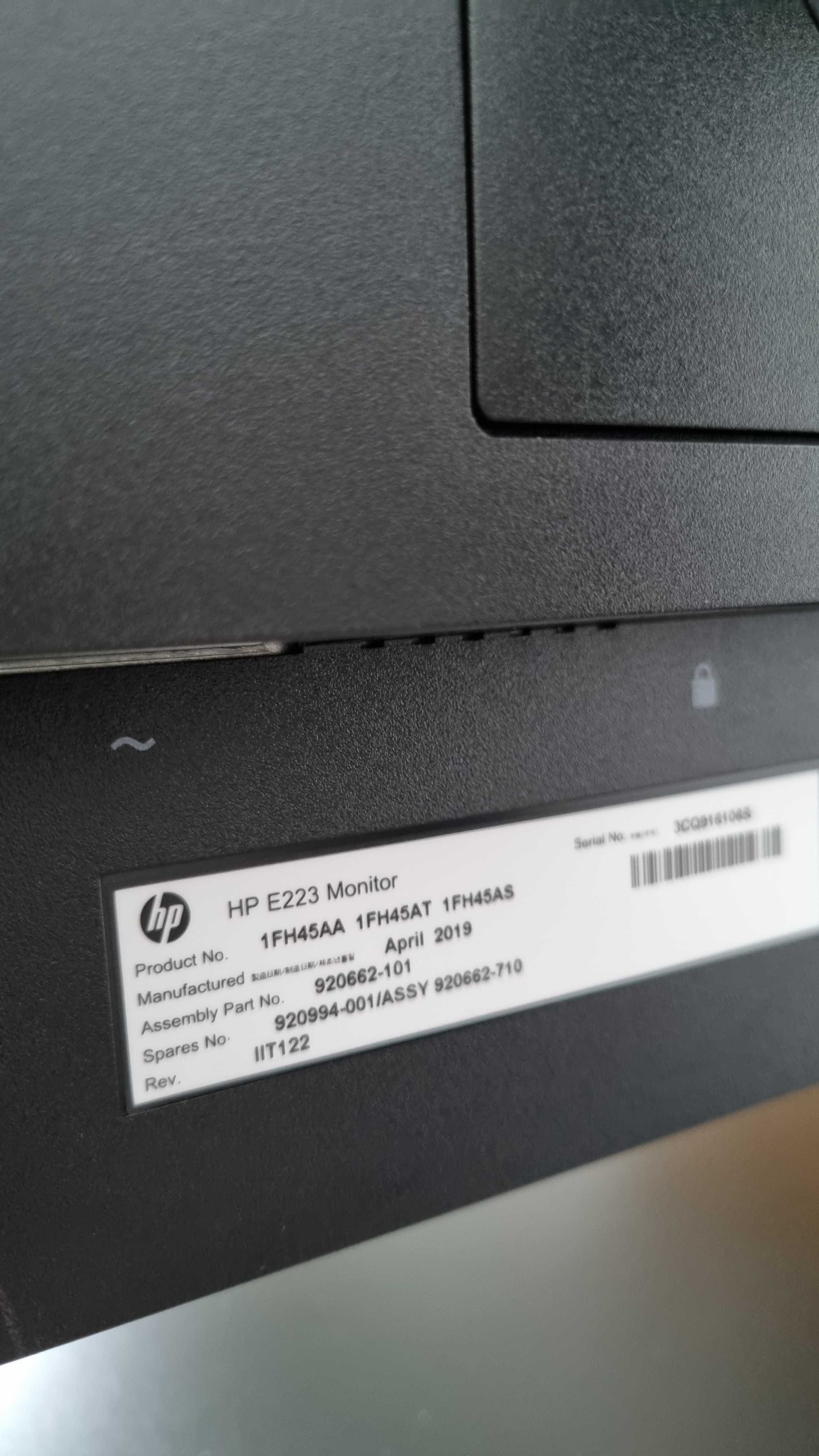 SPRZEDAM! Monitor HP 21,5 EliteDisplay E223 (1FH45AA)