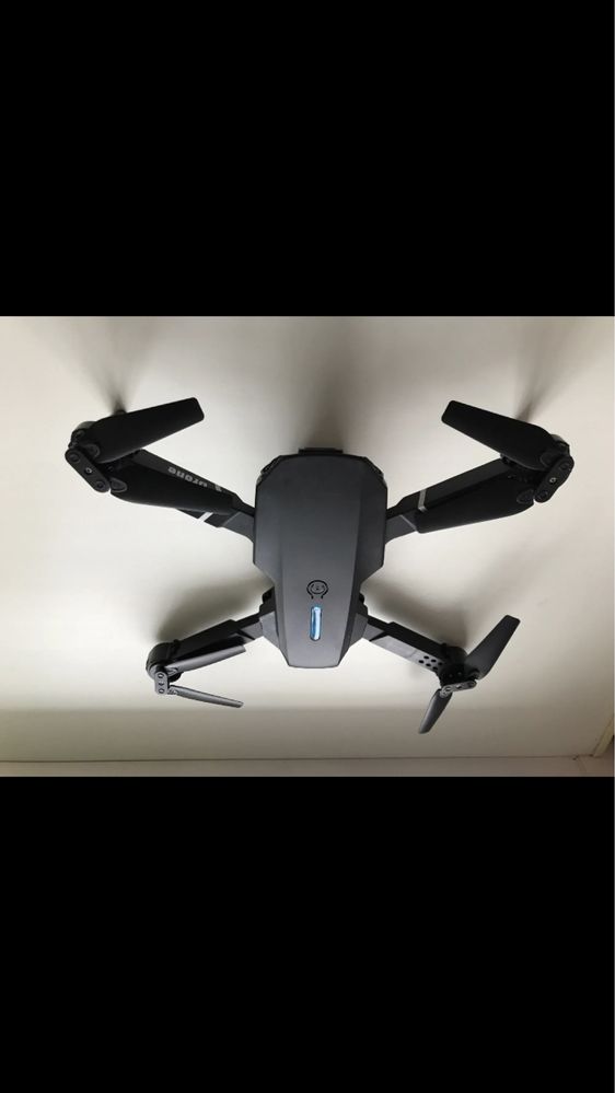 Dron E88 pro dla dzieci super