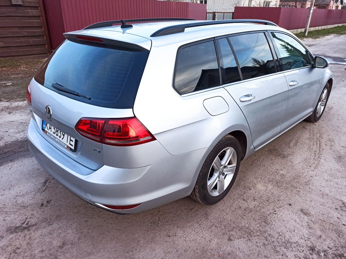 Volkswagen Golf (Vll)