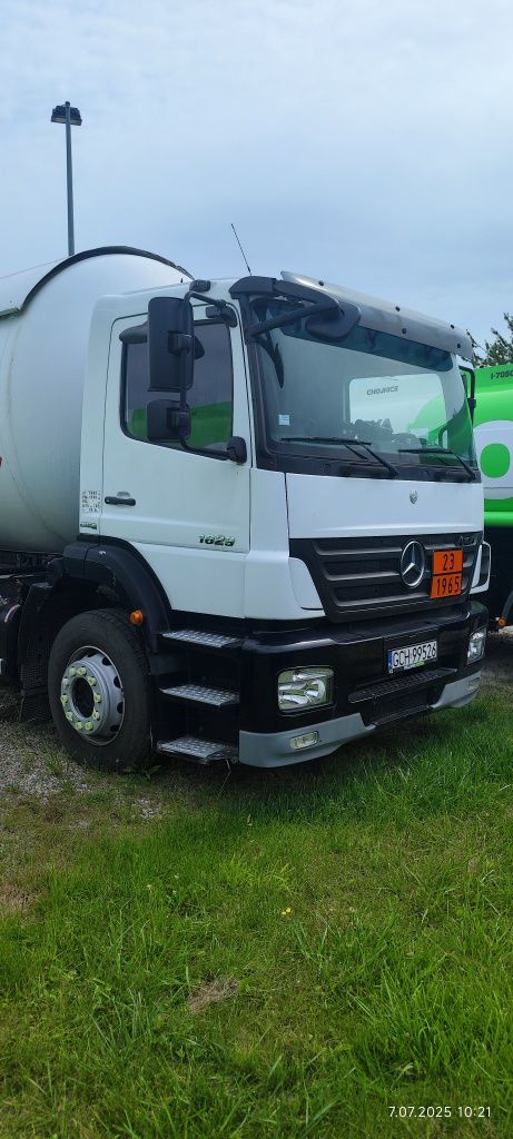 Malowanie samochodu cieżarowego