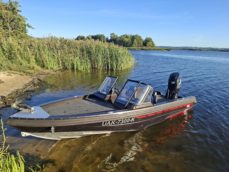 Finval, ums, ГАЙДАМАКА