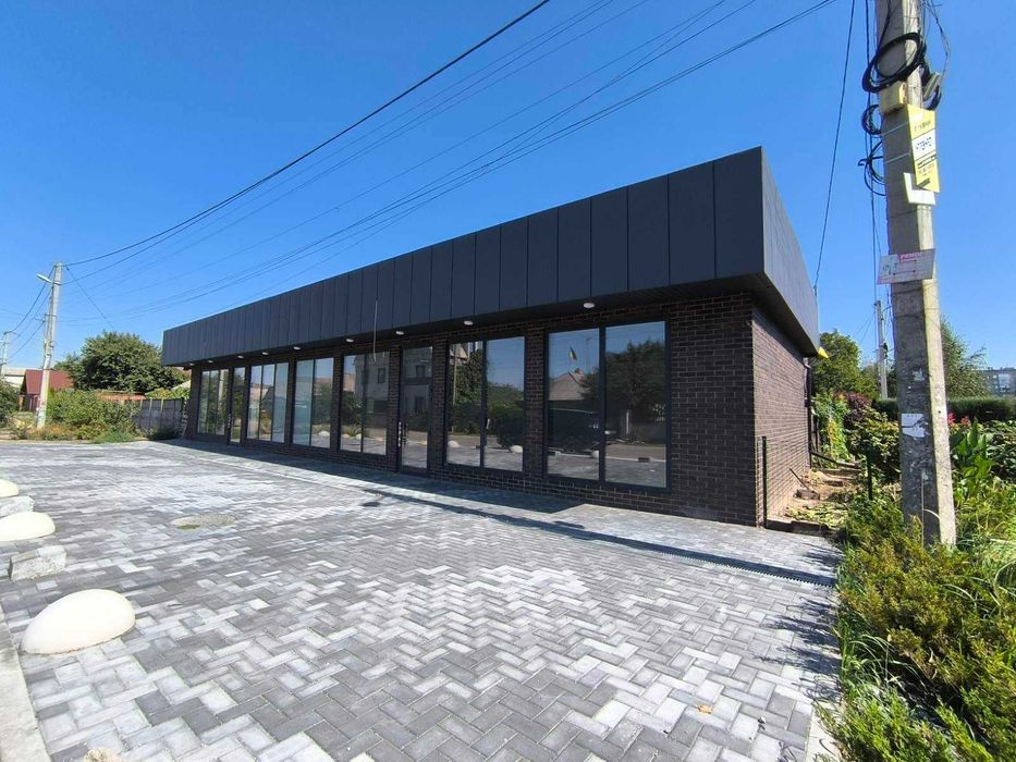 Помещение 57 кв.м. в отдельностоящем здании. Красная линия. Левый бере