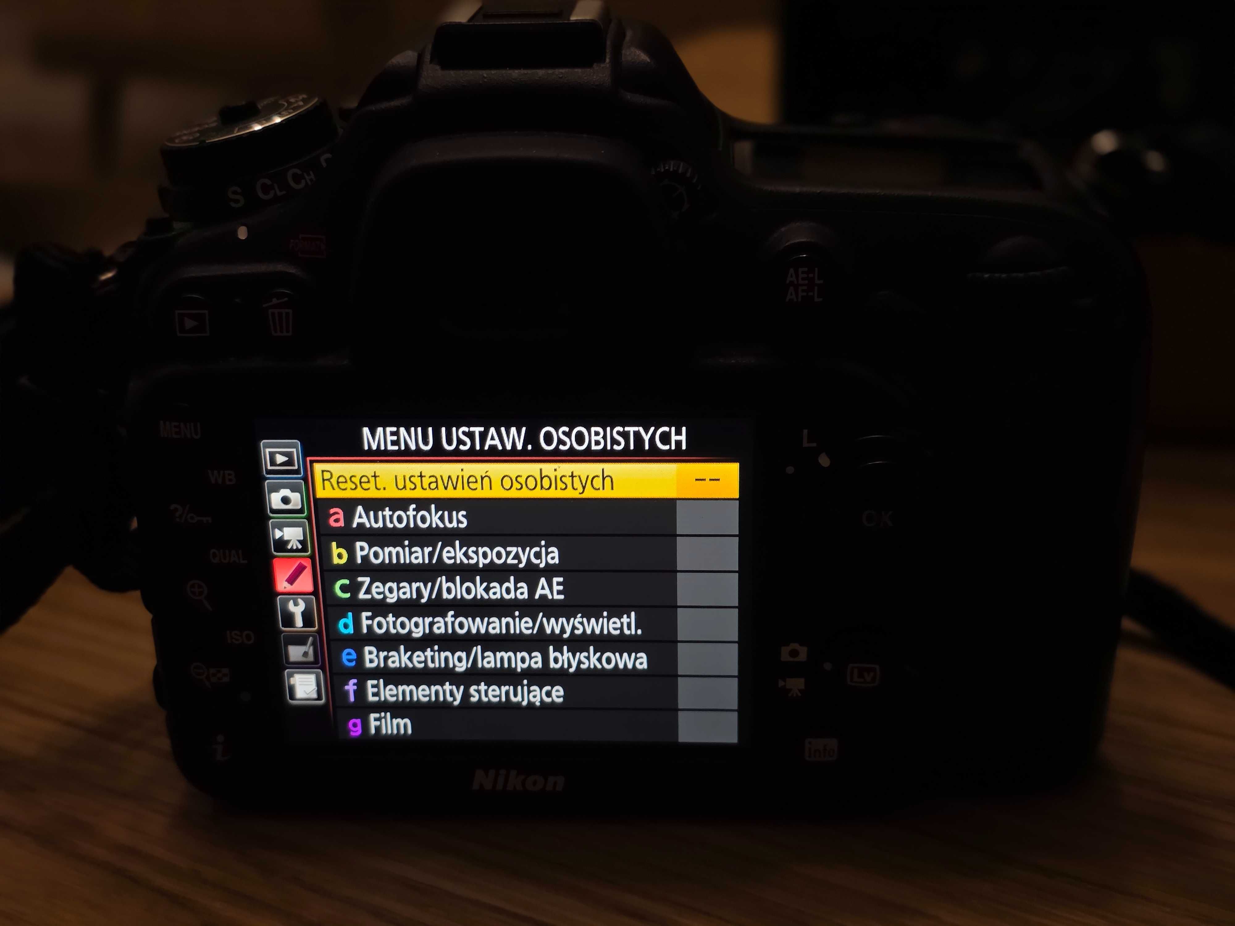 Lustrzanka Nikon D7200 bdb stan mały przebieg 15k okazja
