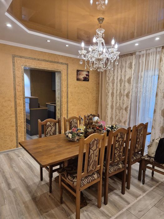 Автономний будинок для великої сім'ї в тихому місці++бізнес