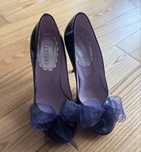 Nowe, oryginalne buty na obcasie Red Valentino 37 granat okazja