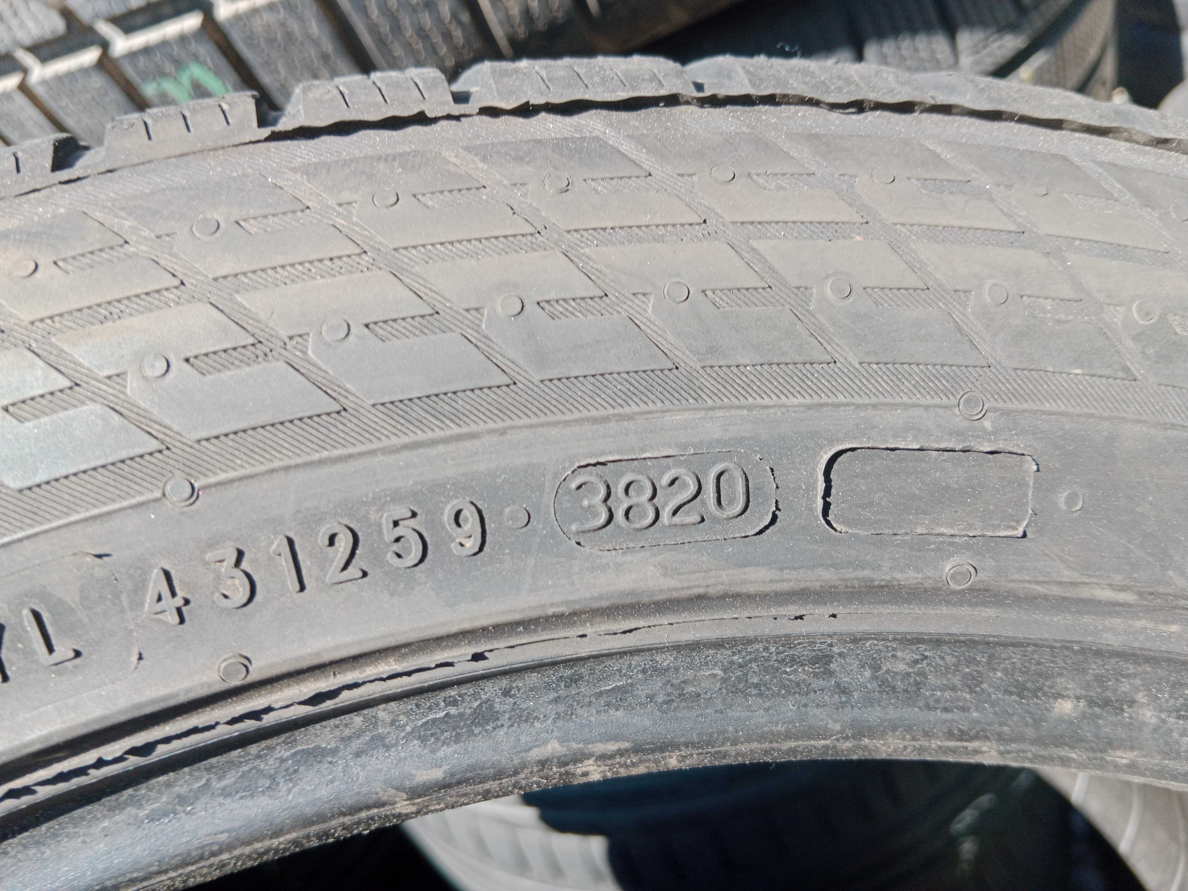 Opona używana 245/45R19 Nokian WR Snowproof P 1szt.