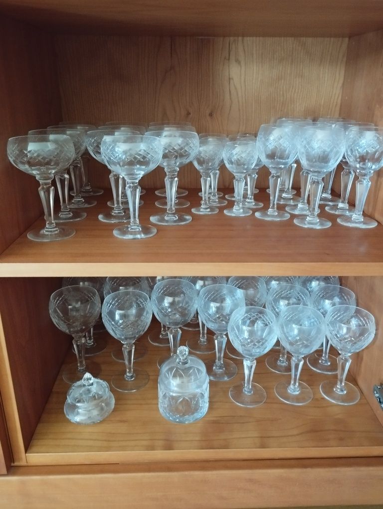 Serviço em cristal