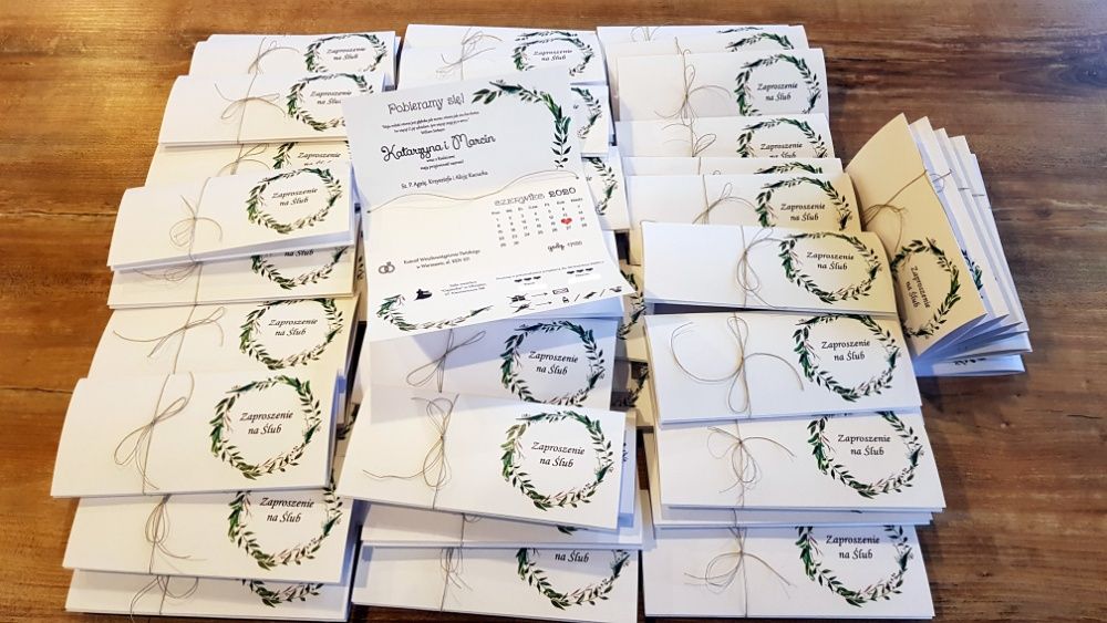 Zaproszenia ślubne ze zdjęciem, spinaczami, kwiaty