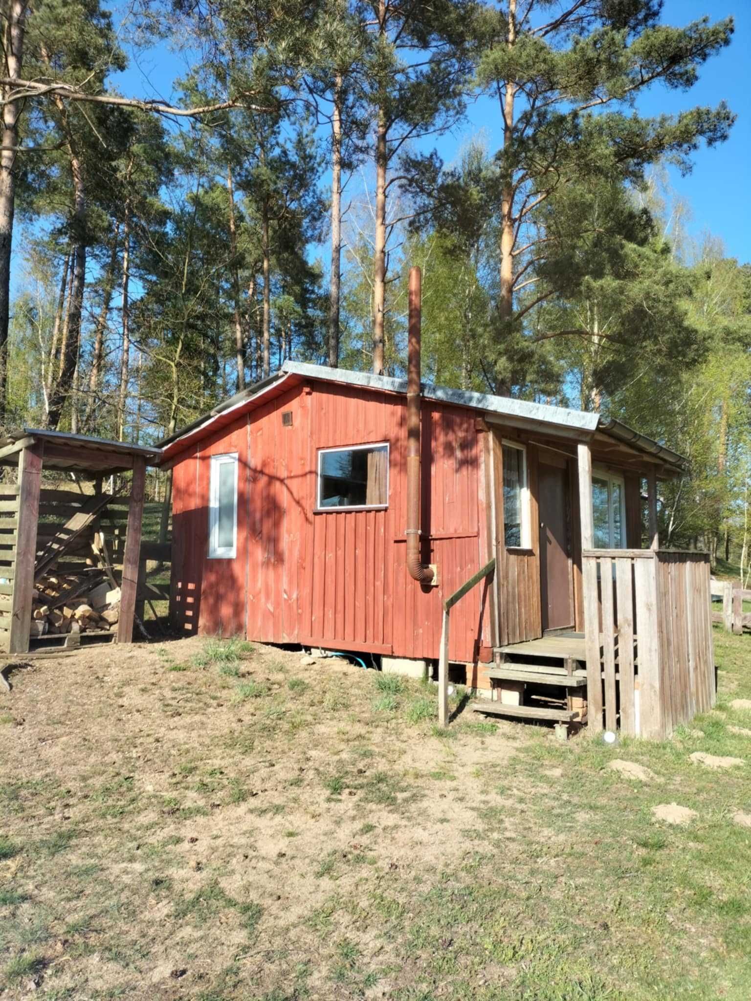 Domek nad jeziorem