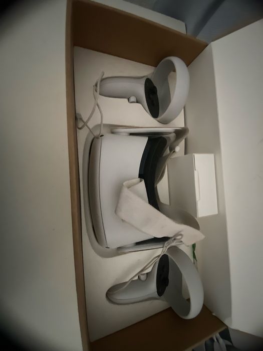 Meta quest 2 semi novo