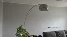 Lampa podłogowa + żarówka z pilotem