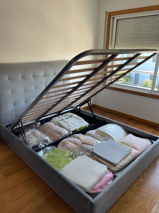 Cama com Estrado Elevatório