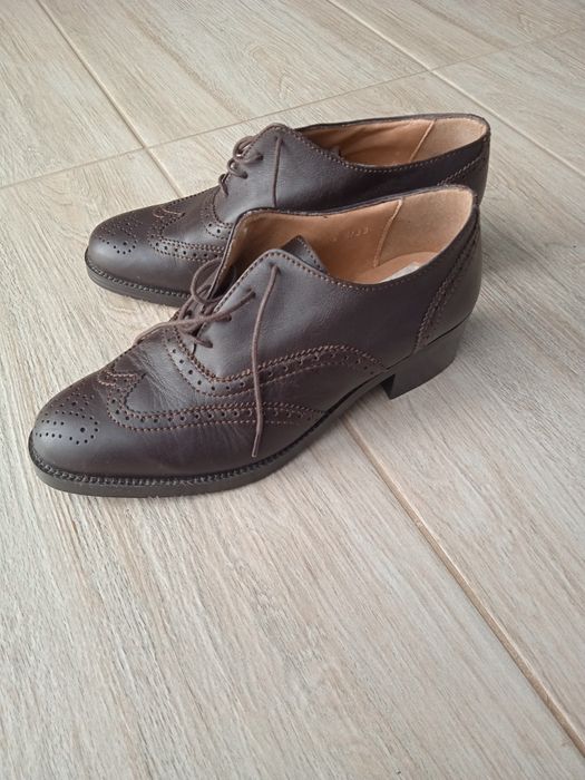 Buty damskie wiosenne brązowe skórzane mokasyny lordsy 39