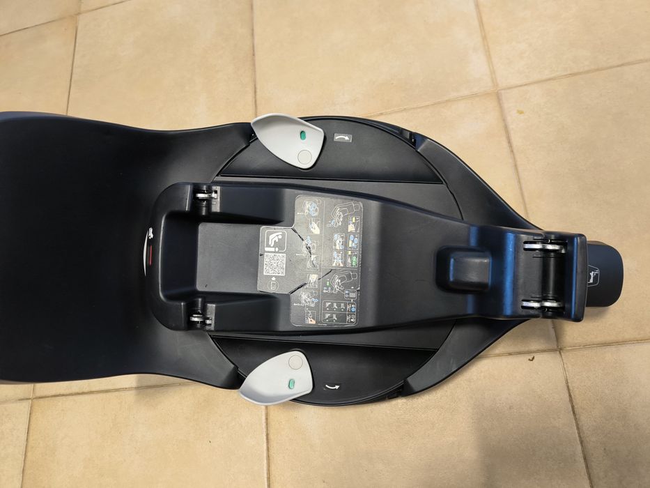 Maxi-Cosi Peeble 360 PRO + ISOFIX FamilyFix 360 PRO