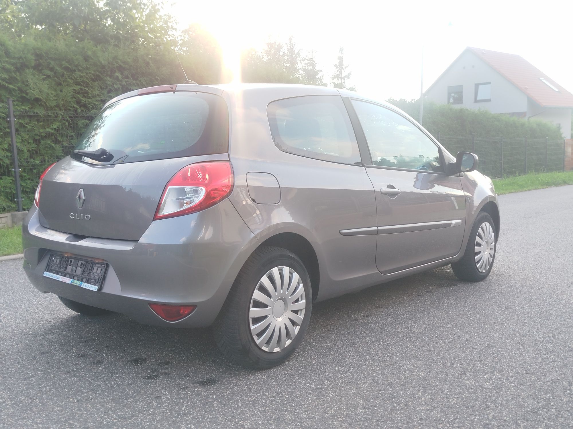 Renault Clio 1.2 16V 75km