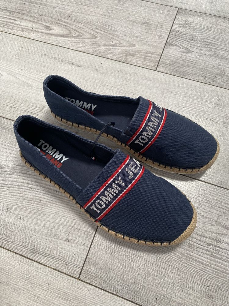 Nowe espadryle marki Tommy Hilfiger 44