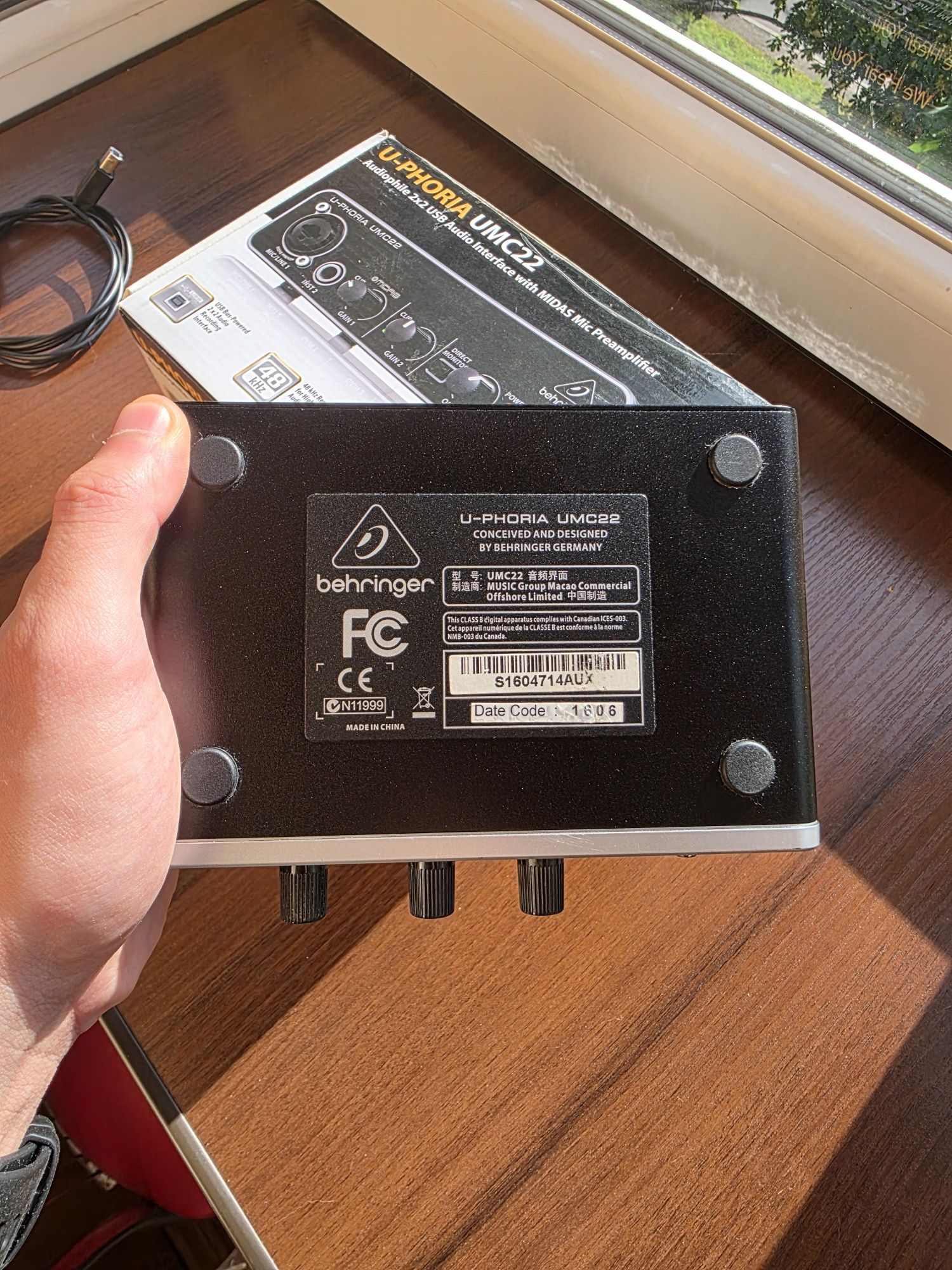 Звукова карта Behringer UMC22