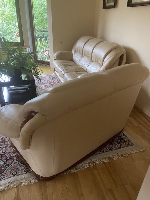 Шкіряні дивани, крісла