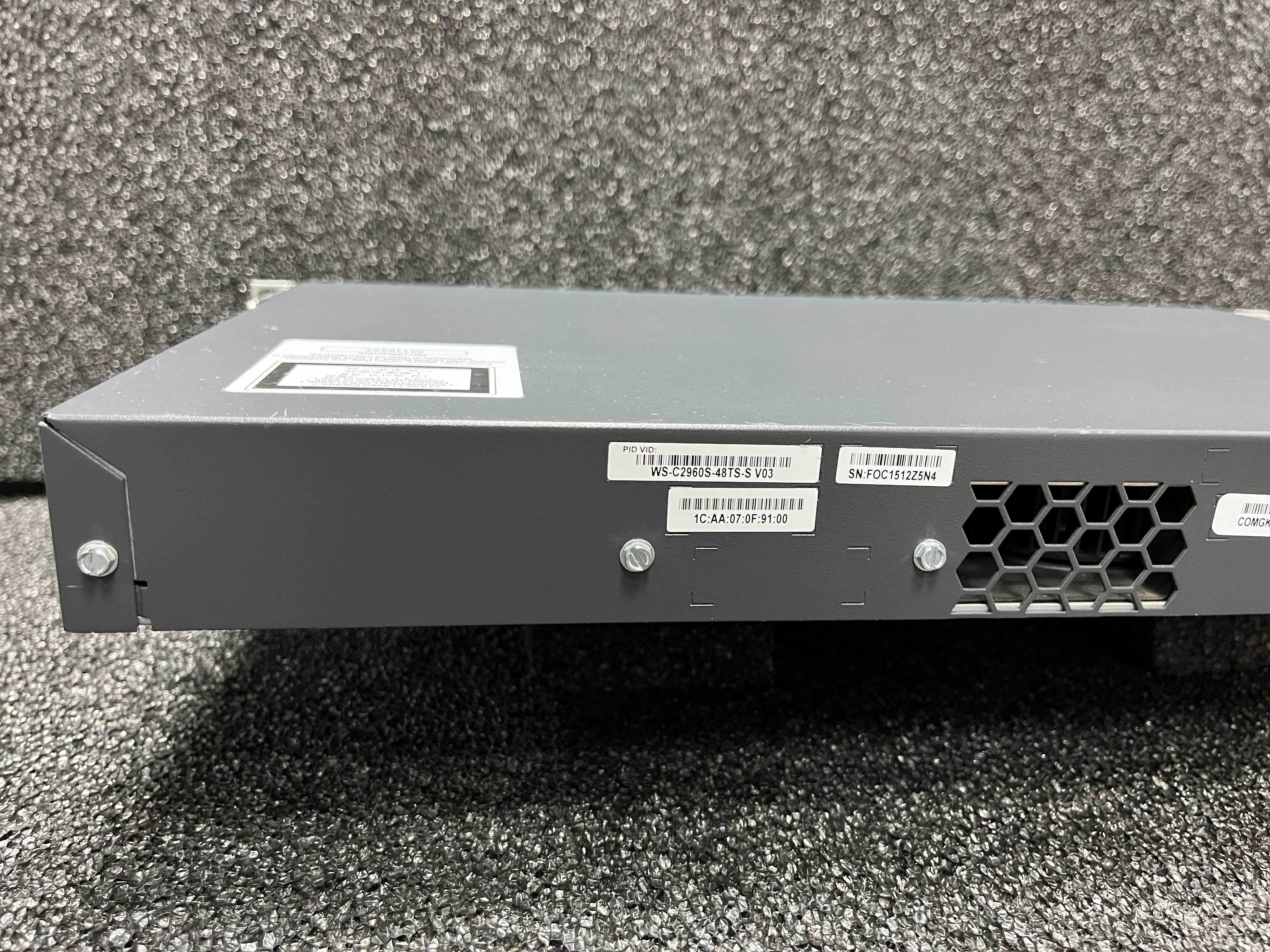 Комутатори Cisco WS-C2960S-48TS-S - Юнісфера