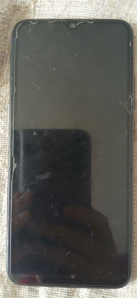 Продам Redmi 9с .