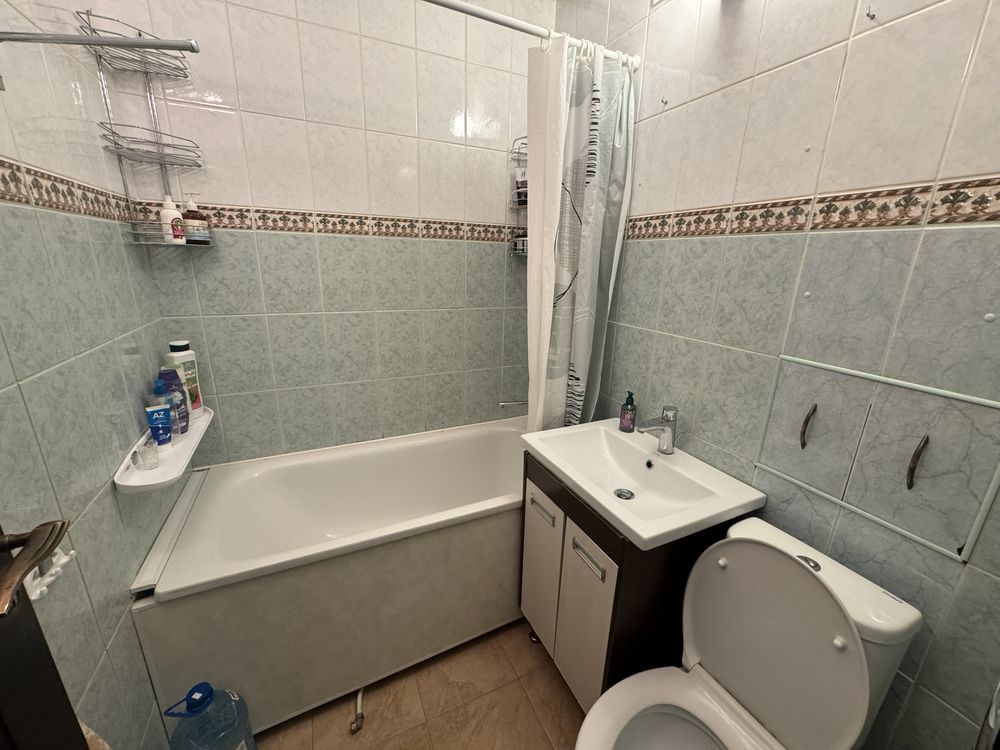 Продаж трикімнатної квартири в Центрі міста вул. Г. Бабіча (8 березня)