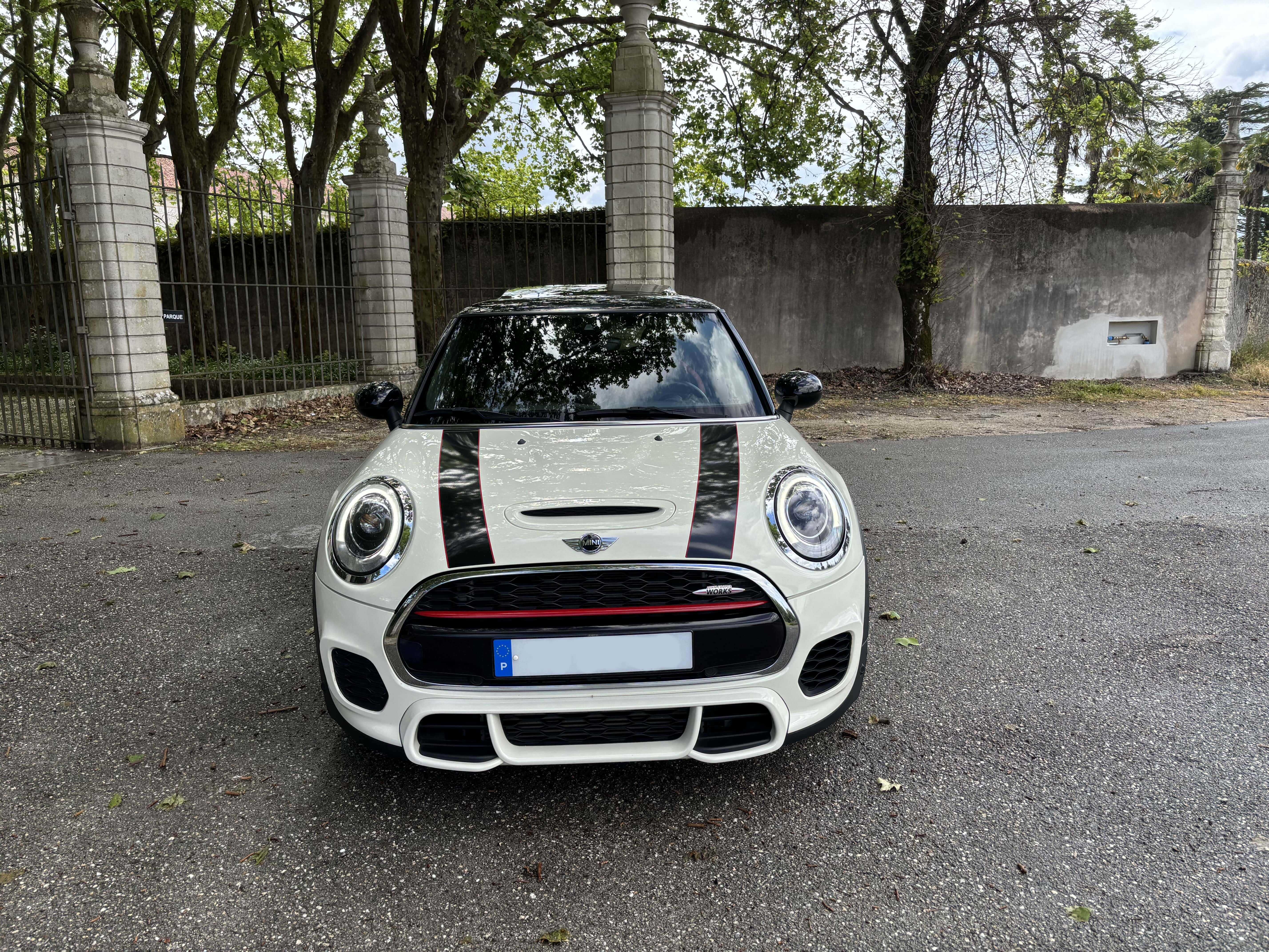 Mini John Cooper Works – 231cv – 56 mil km – Nacional - 11/2018