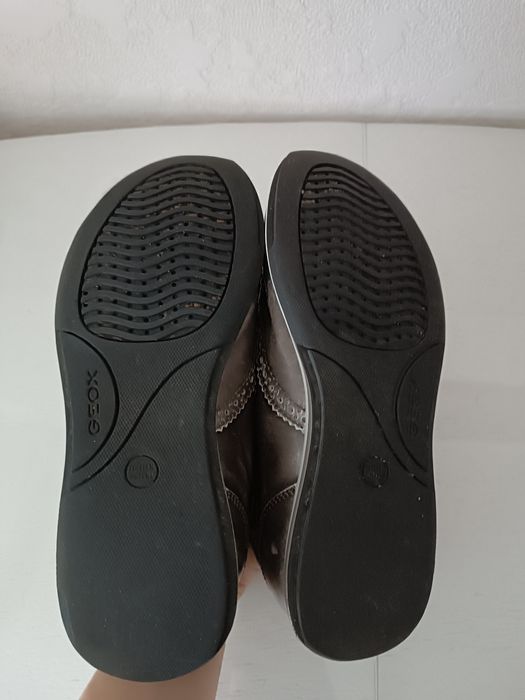 Стильні кросівки/туфлі оксфорди Geox, шкіра, з ефектом потертості