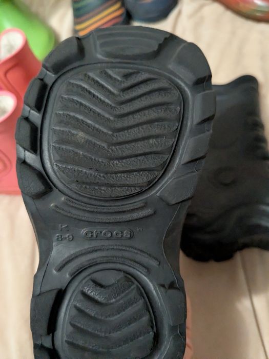 Дитяче взуття ( резинові чоботи )