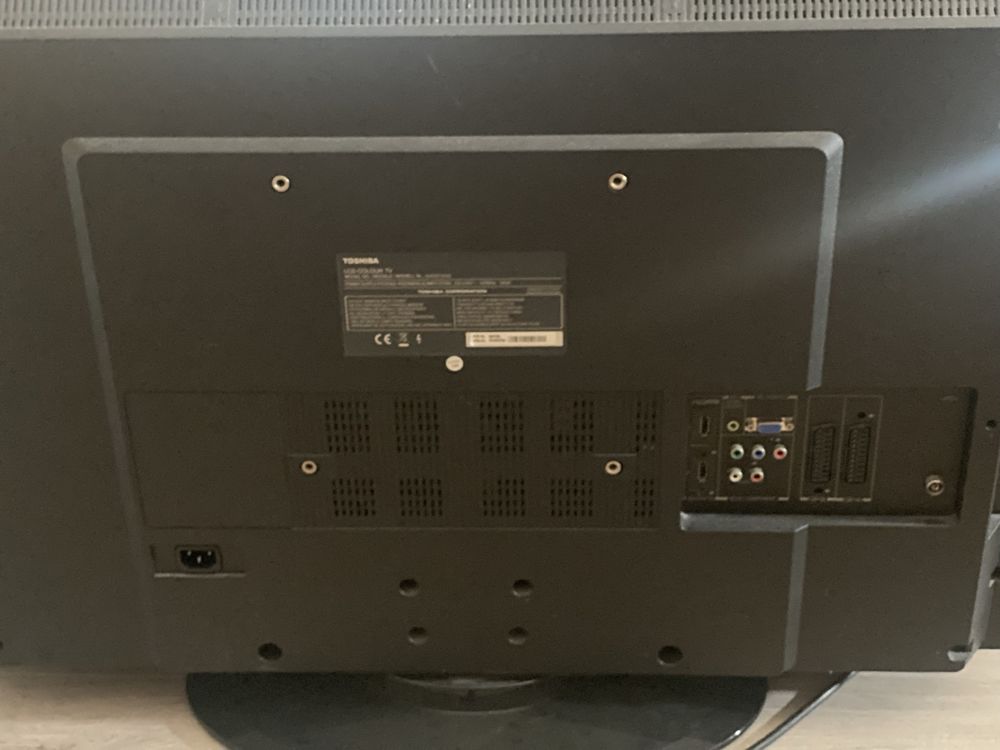 TV Toshiba Regza 32”
