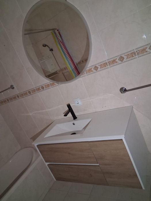 T2 com duas frentes,  terraço e garagem fechada