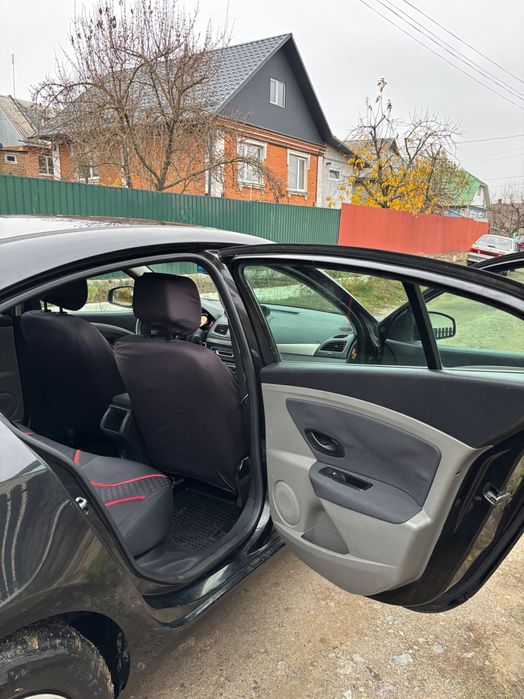 Renault Fluence 2010