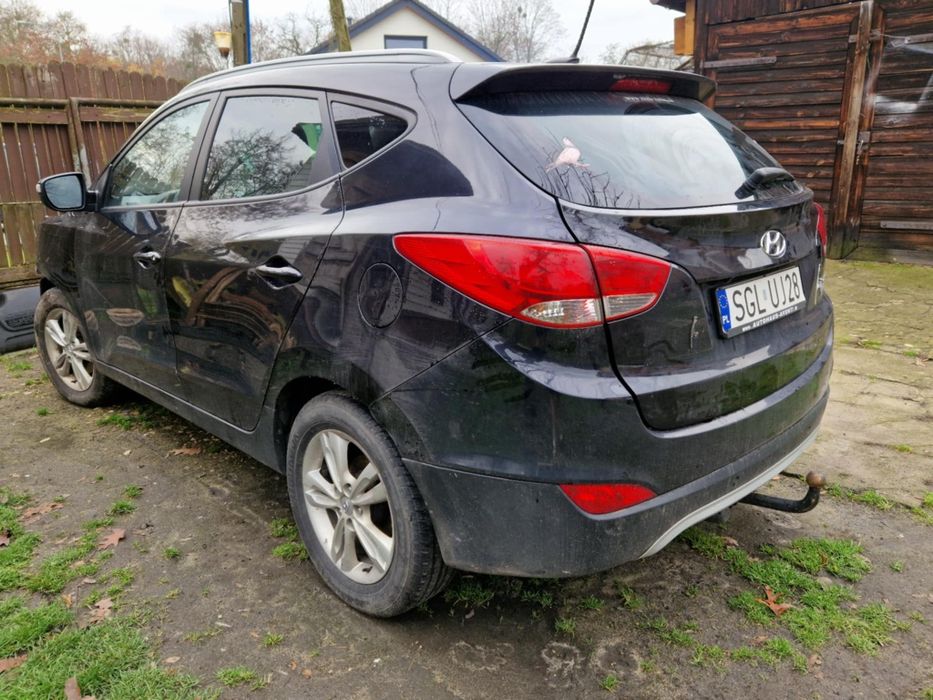 Samochód Hyundai ix35 po kolizji