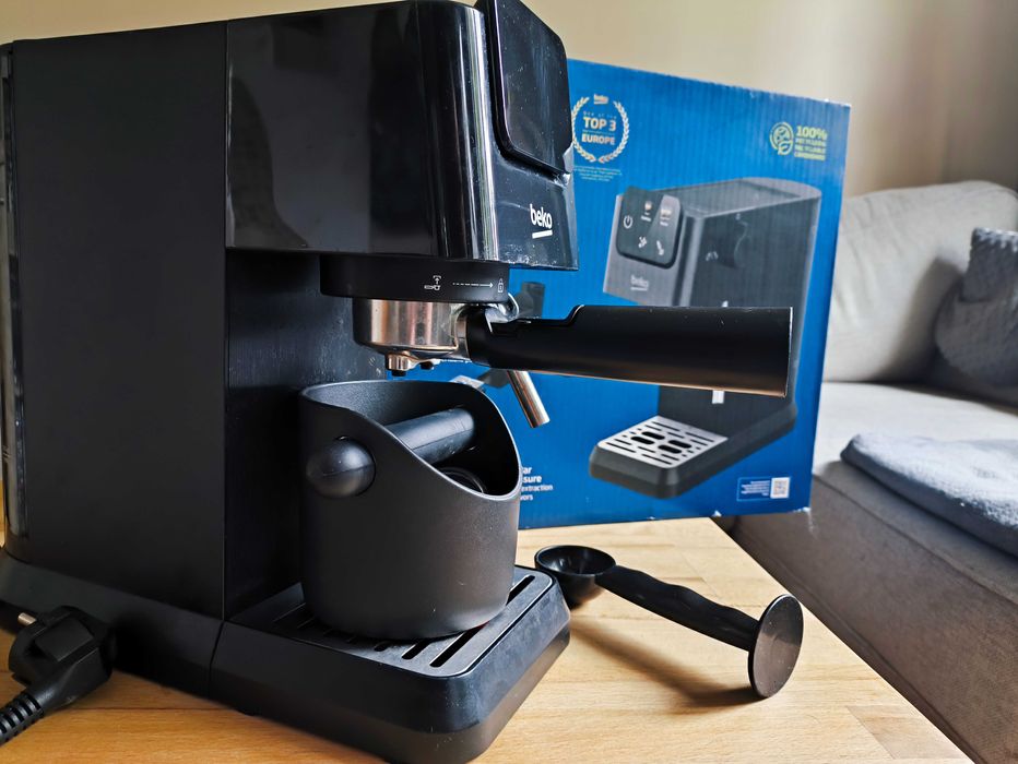ekspress kolbowy BEKO CaffeExperto