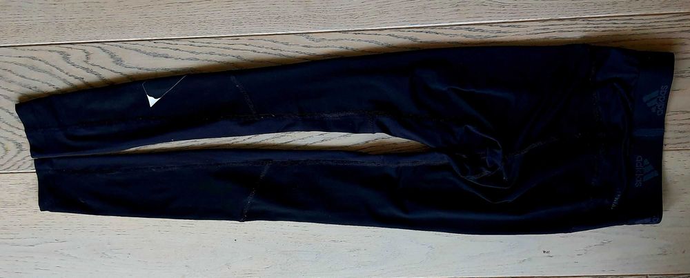 Legginsy Adidas XS damskie dla  dziewczynki rozmiar 152