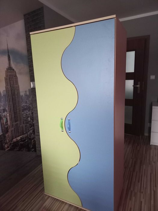 Szafa dla dziecka zielono niebieska. Wymiary 180x80x50 cm.