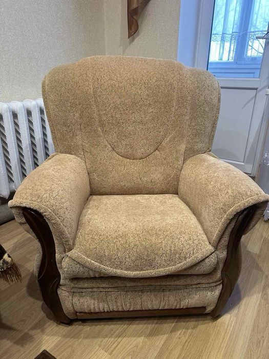 Диван + 2 крісла