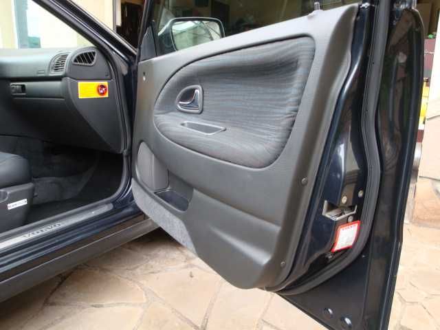 Продам VOLVO V40 2000р