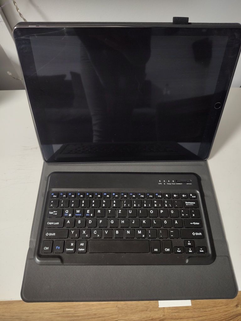 iPad 1 pro apple 12.9 " plus magic mouse i keyboard