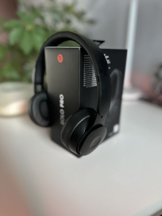 Słuchawki nausze Beats Pro by apple, czarne - super stan