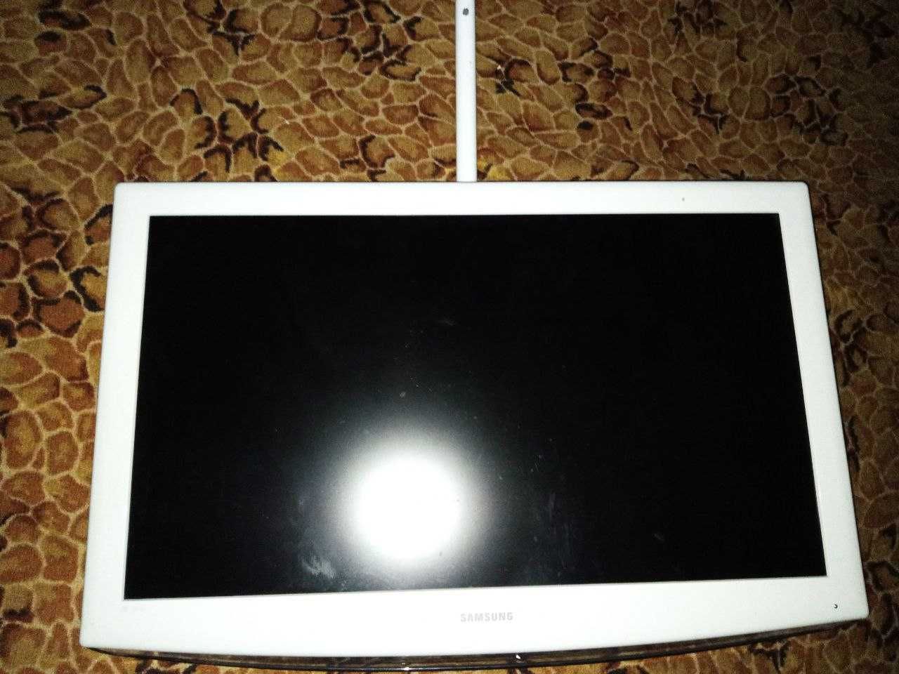 Телевізор samsung LE40R81W СРОЧНО!!