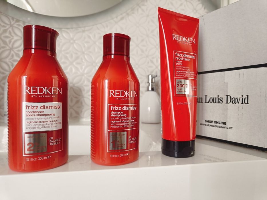 Redken frizz pack