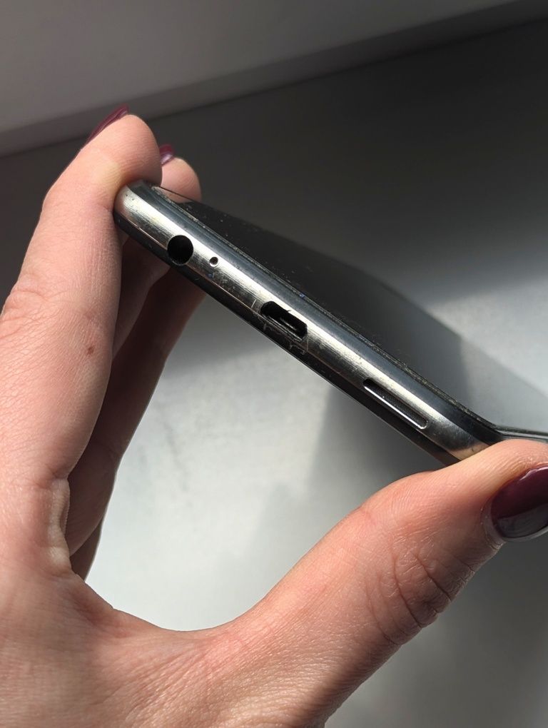 LG X SCREEN K500 w stanie idealnym