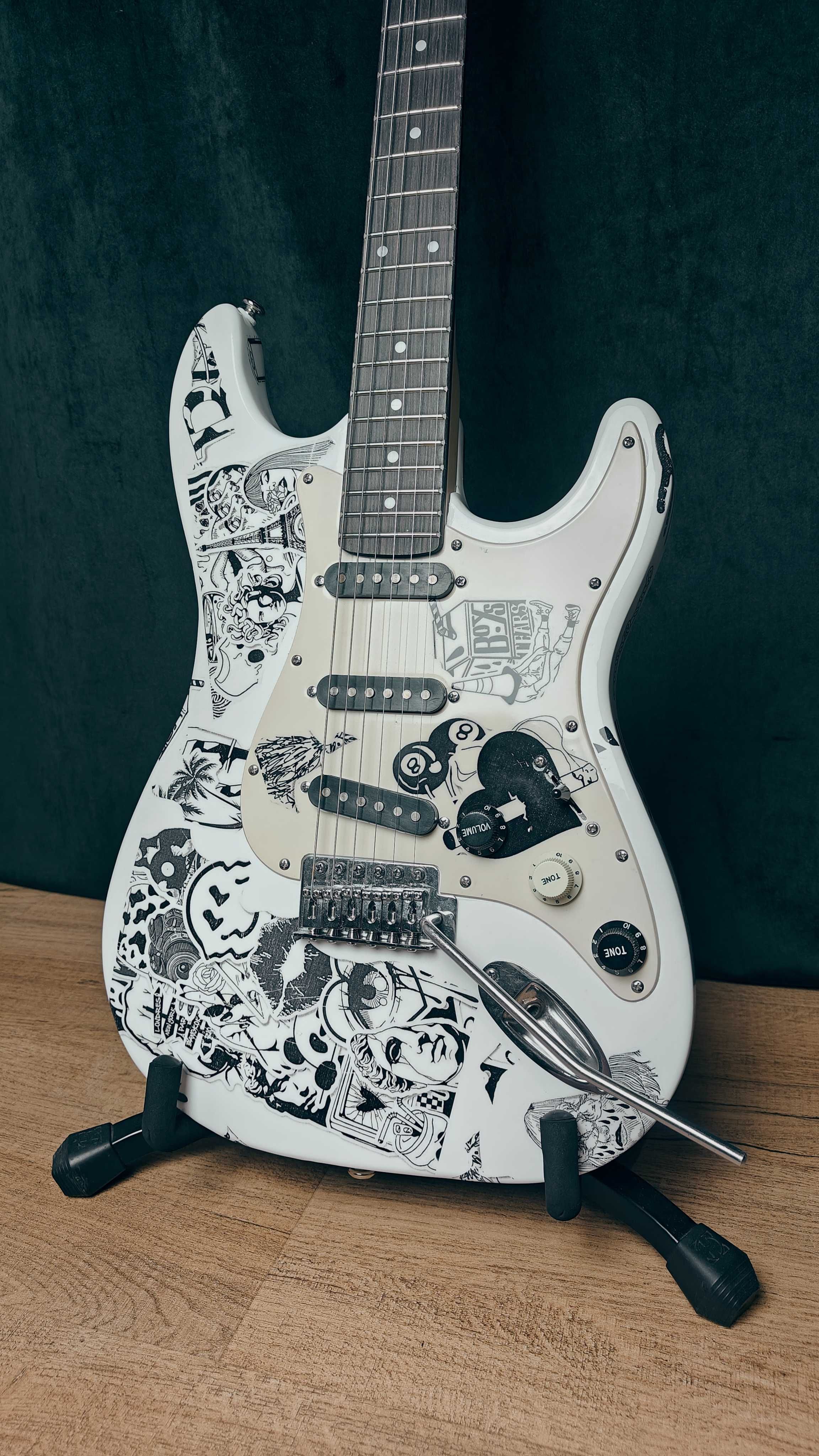 Squier Affinity Strat