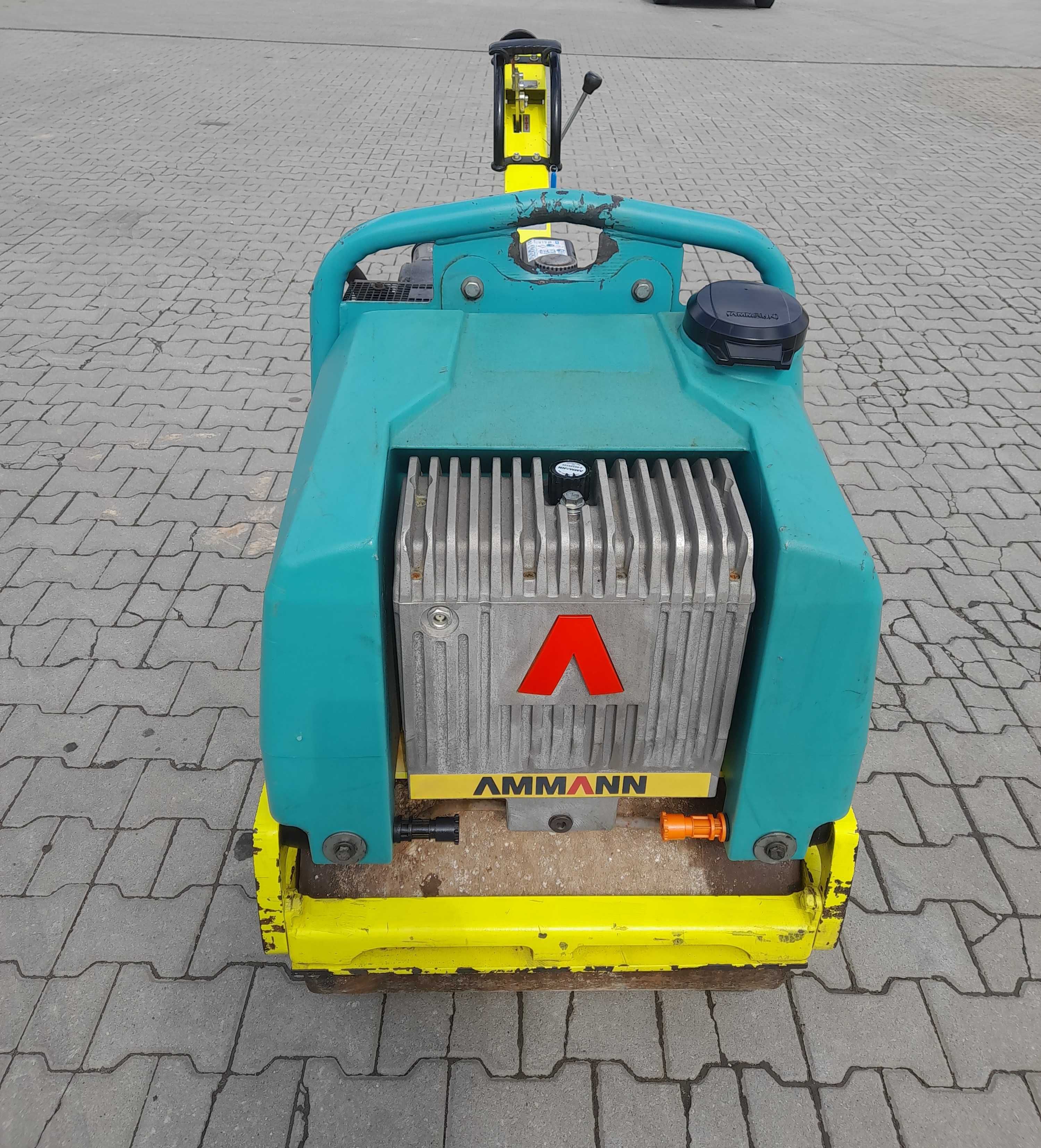 Walec prowadzony 710 kg Ammann ARW65 rok 2019