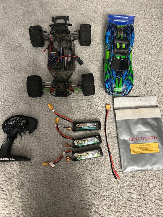 Rustler 4x4 traxxsas