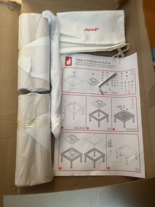 Brinquedo crianças 18m como novo. Atividades Montessori. Madeira. Mesa