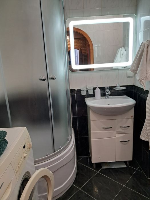 Квартира 2 х комнатная  подобово